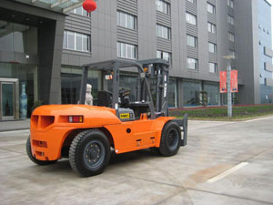 12 Ton Diesel Forklift with Dongfeng Cummins Engine